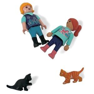 Playmobil Figurines with Cure Pet Cats